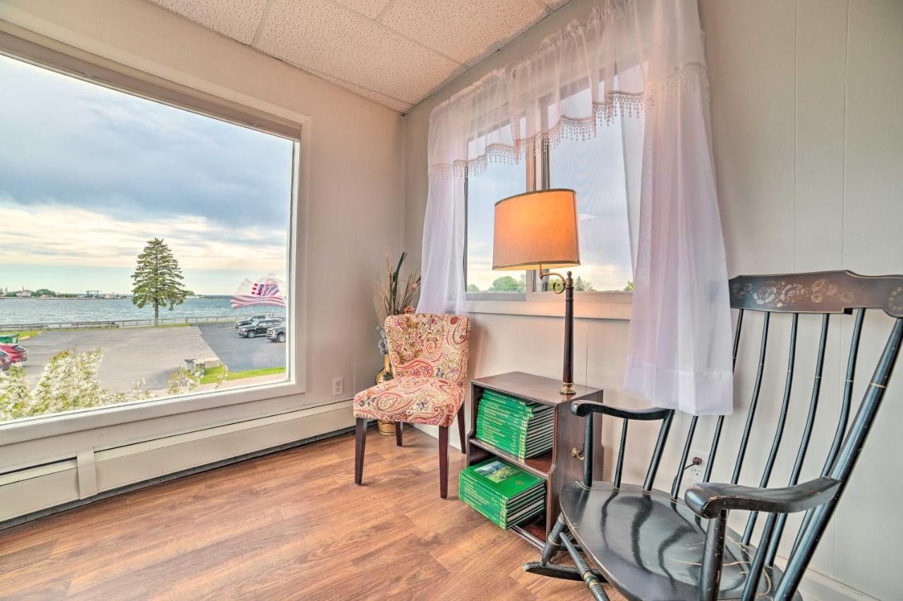 Walkable St Ignace Condo With Lake Huron Views Saint Ignace Εξωτερικό φωτογραφία