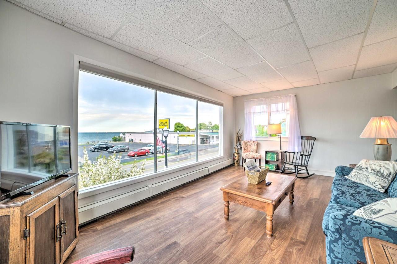 Walkable St Ignace Condo With Lake Huron Views Saint Ignace Εξωτερικό φωτογραφία