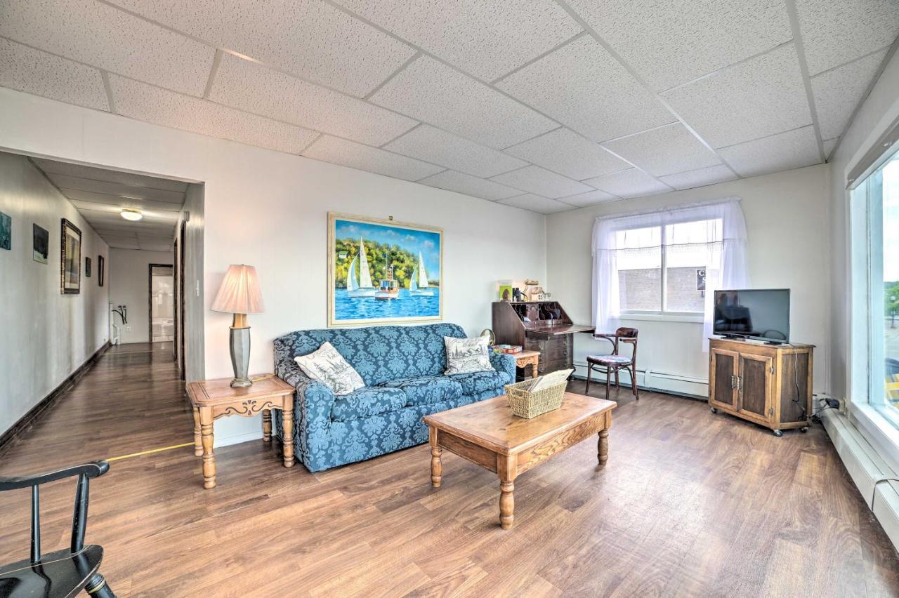 Walkable St Ignace Condo With Lake Huron Views Saint Ignace Εξωτερικό φωτογραφία