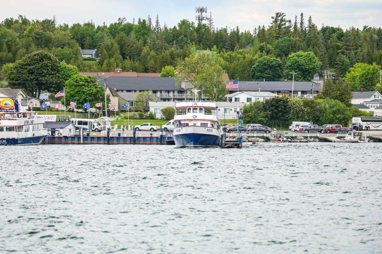 Walkable St Ignace Condo With Lake Huron Views Saint Ignace Εξωτερικό φωτογραφία
